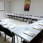 Ξενοδοχείο με διαμερίσματα Vitors Plaza