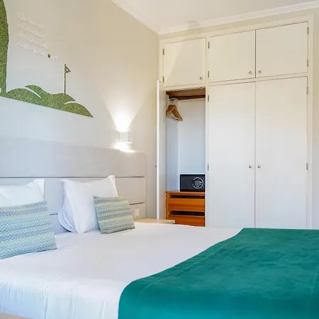Vitors Plaza 4*