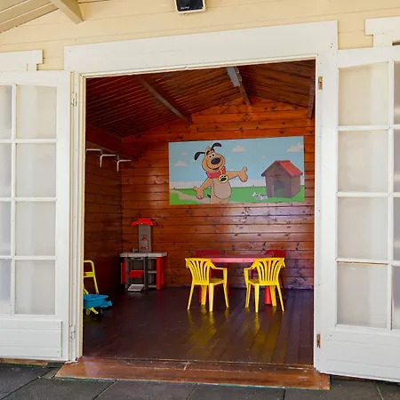 アパートホテル Vitors Plaza ポルティマン