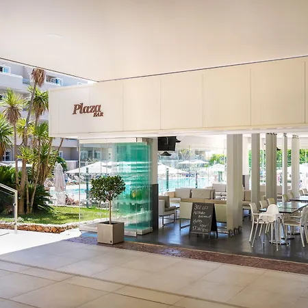 Vitors Plaza Aparthotel 4*