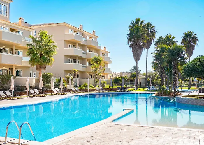 Vitors Plaza Aparthotel 4*